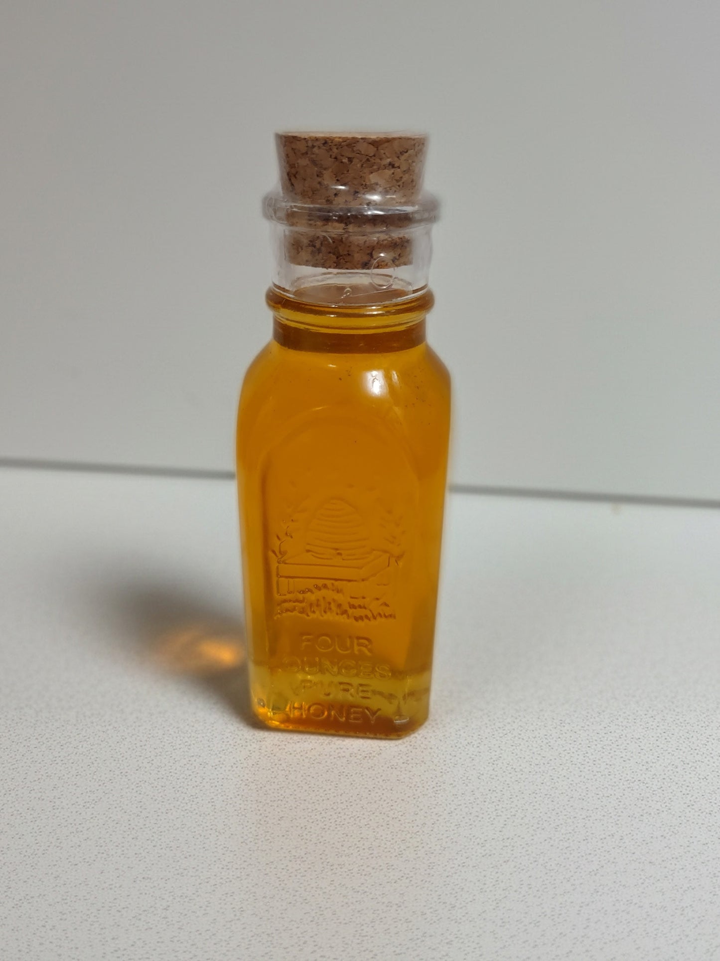 Pure Raw Unfiltered Honey, 4 oz Muth Jar